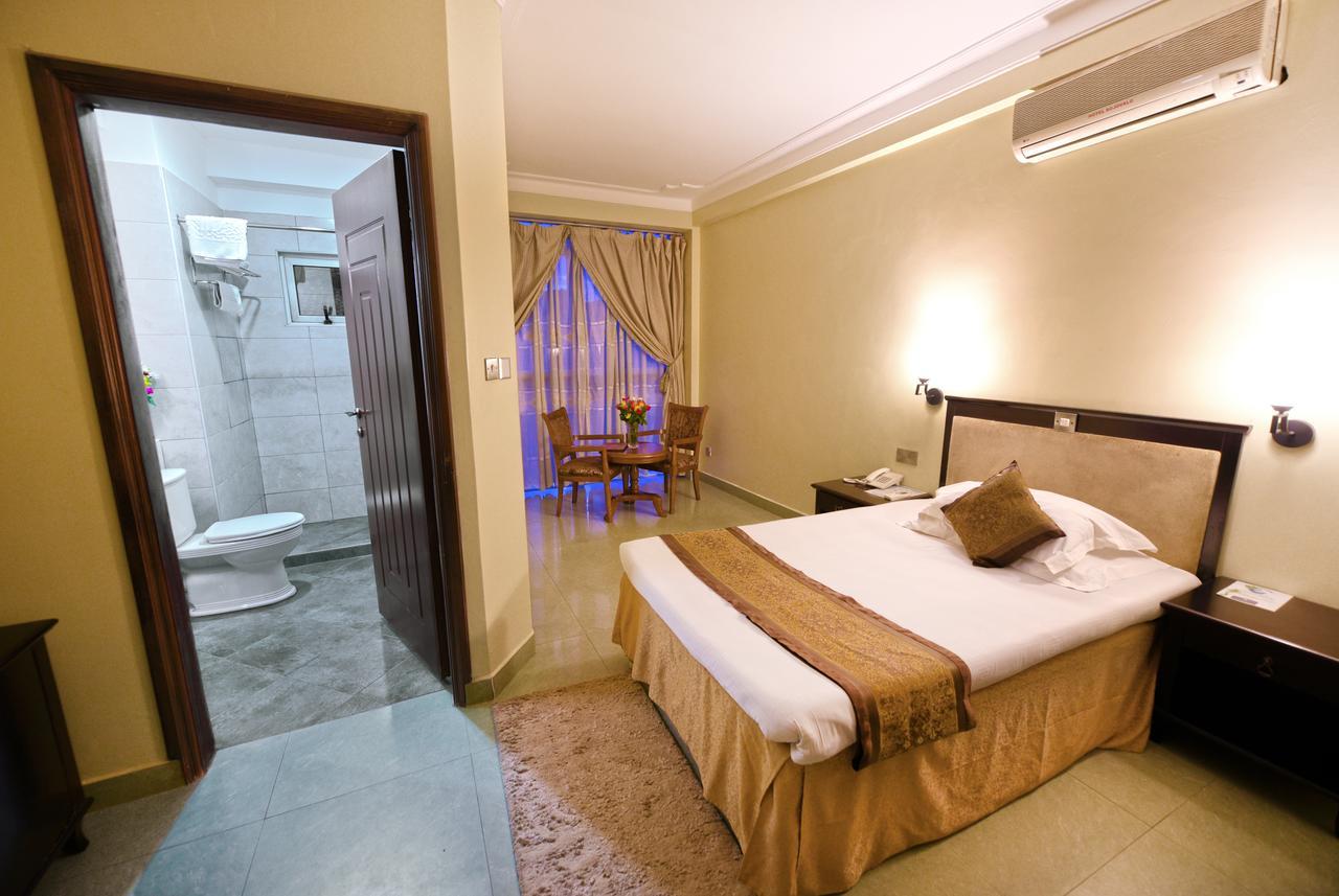 Hotel Sojovalo Кампала Екстериор снимка
